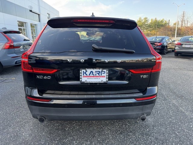 Used 2019 Volvo XC60 T5 Momentum w/ Premium Package image 12