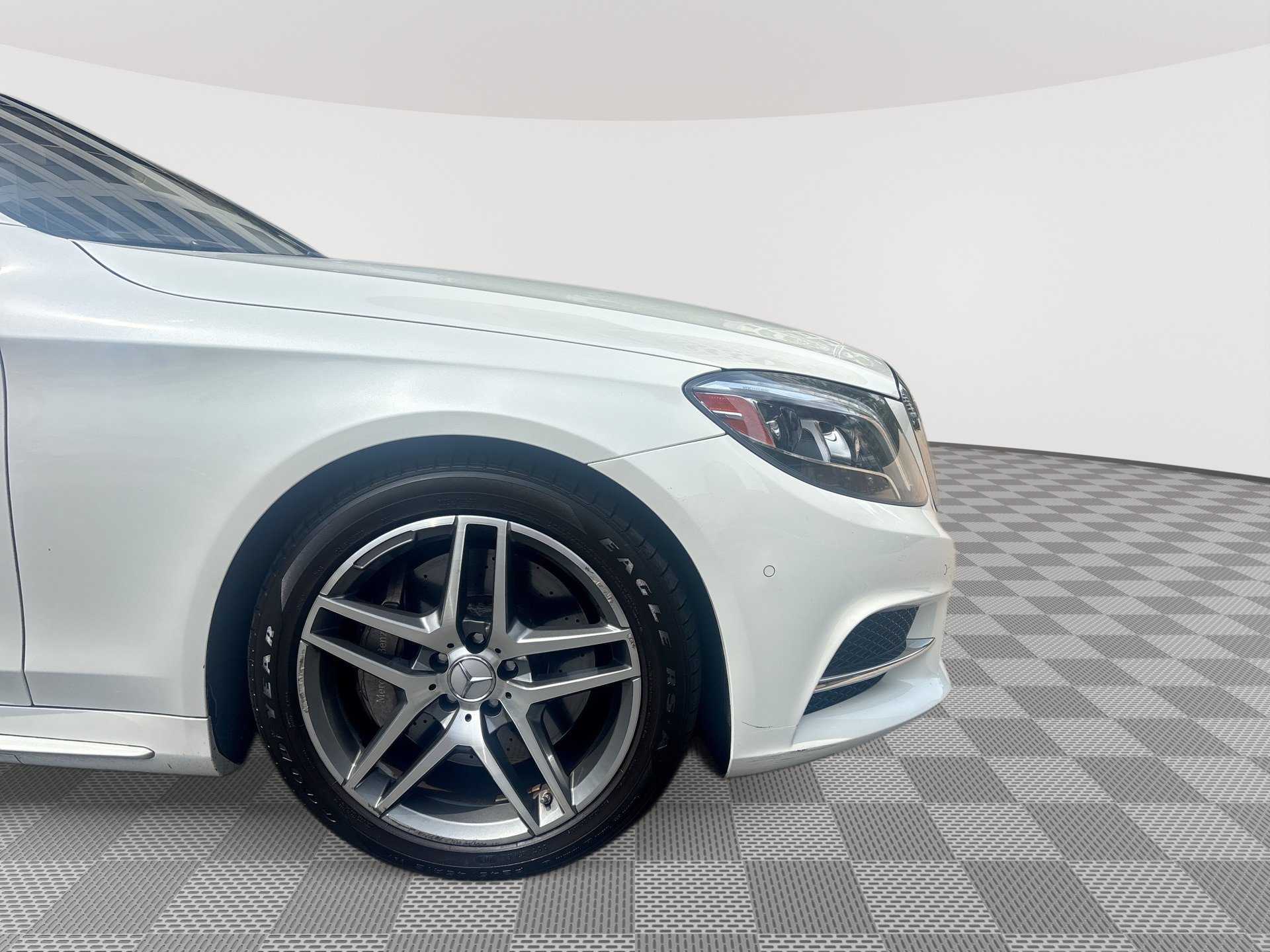 Used 2016 Mercedes-Benz S 550 4MATIC Sedan image 31