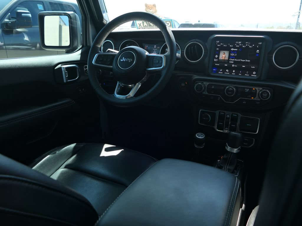 Used 2023 Jeep Wrangler Unlimited Sahara AWD/4WD image 24
