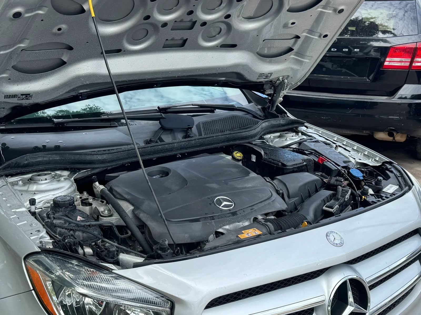 Used 2017 Mercedes-Benz GLA 250 4MATIC w/ Premium Package image 12