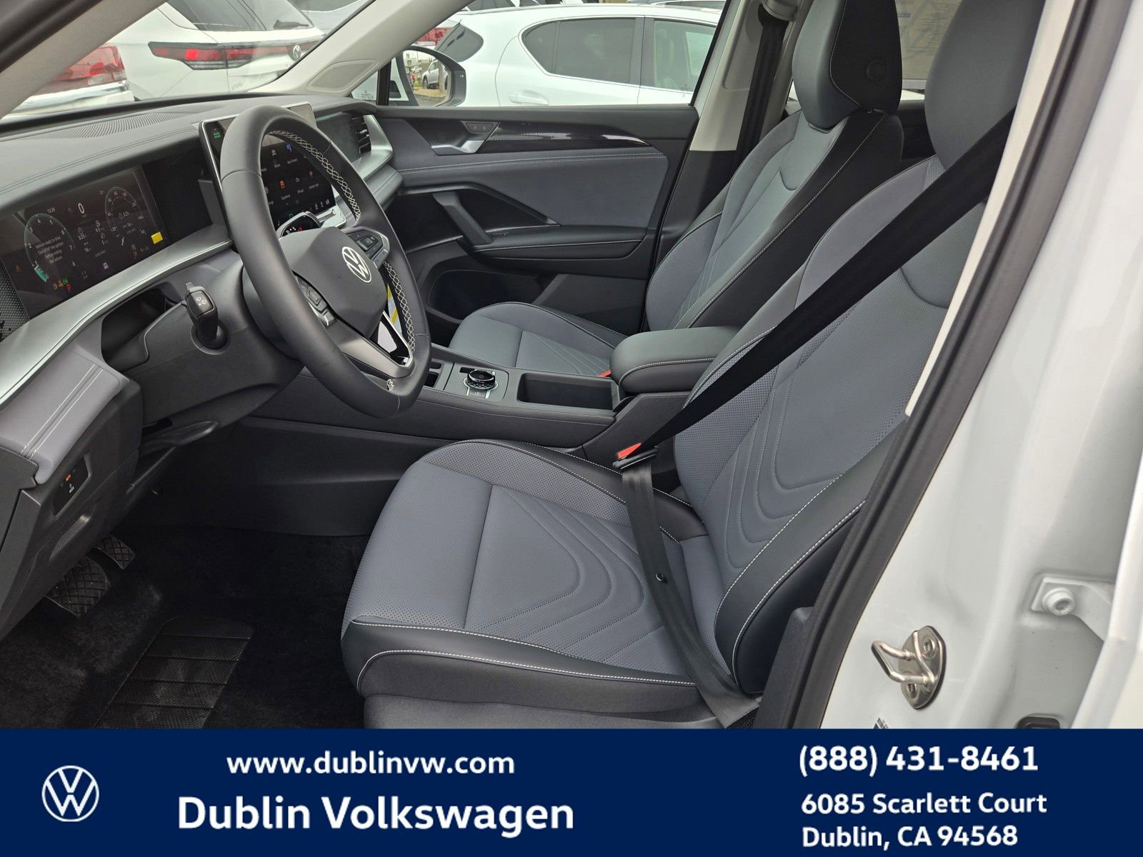 New 2026 Volkswagen Tiguan SE AWD/4WD image 13