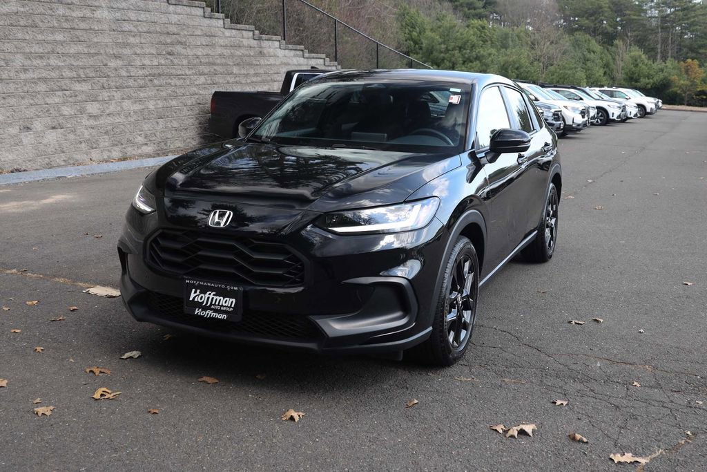 Used 2025 Honda HR-V Sport image 11