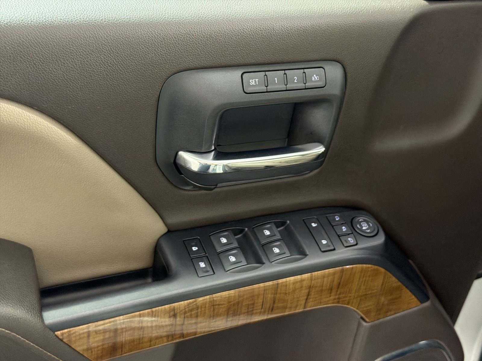 Used 2018 GMC Sierra 1500 SLT AWD/4WD image 15