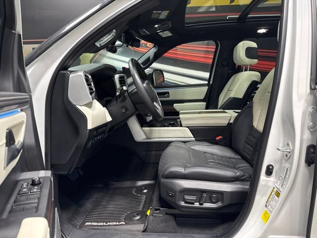 Used 2023 Toyota Sequoia Capstone AWD/4WD image 4