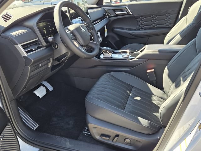 New 2026 Mitsubishi Outlander SEL FWD image 5