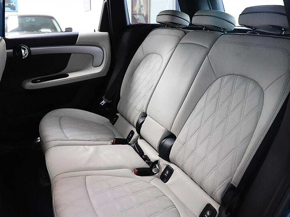 Used 2023 MINI Cooper Countryman S w/ Signature Upholstery Package image 16