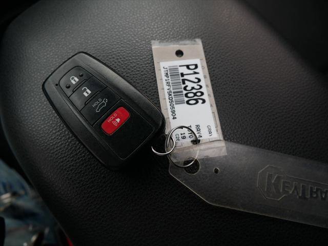 Certified 2019 Toyota RAV4 XLE w/ Convenience Package image 30