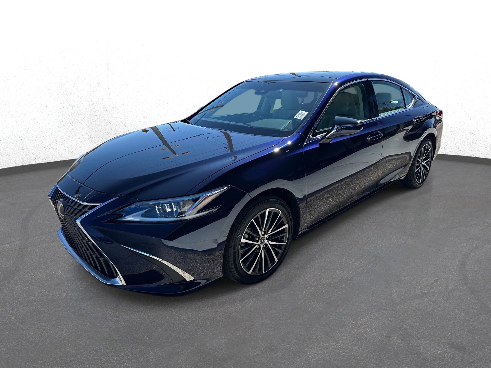 Used 2025 Lexus ES 350 w/ Premium Package FWD image 7
