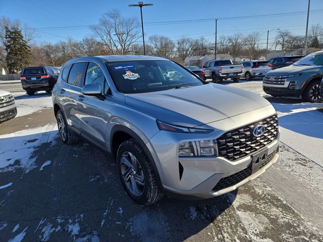 Certified 2023 Hyundai Santa Fe SE image 4