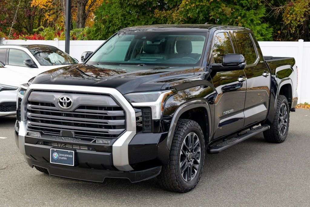 Used 2023 Toyota Tundra Limited image 3