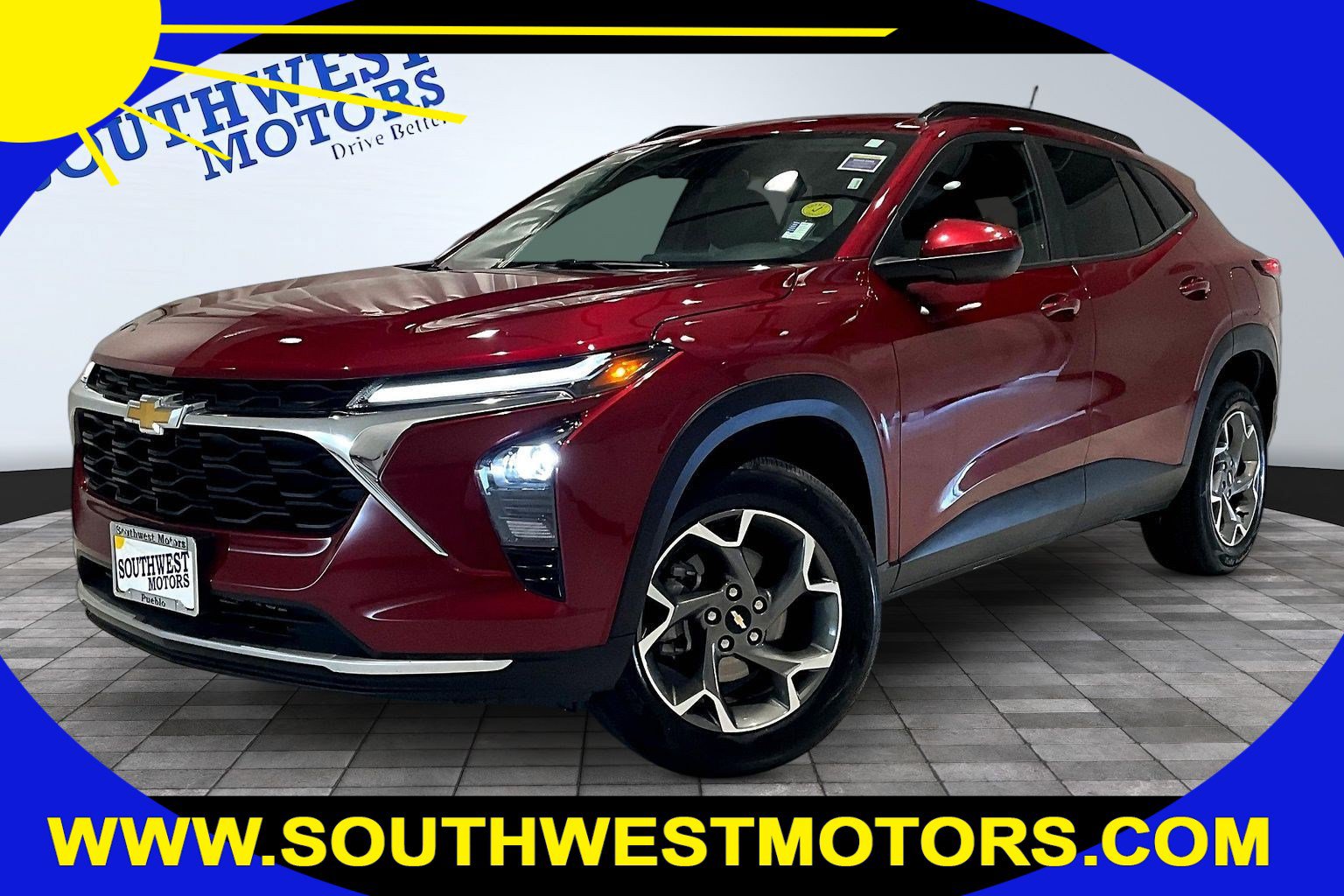 Used 2025 Chevrolet Trax LT FWD image 1