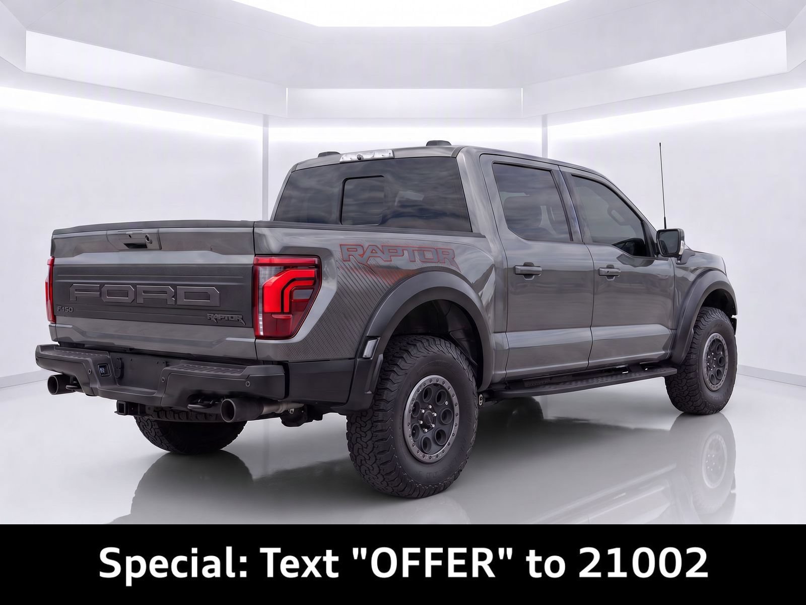 Used 2025 Ford F150 Raptor AWD/4WD image 8
