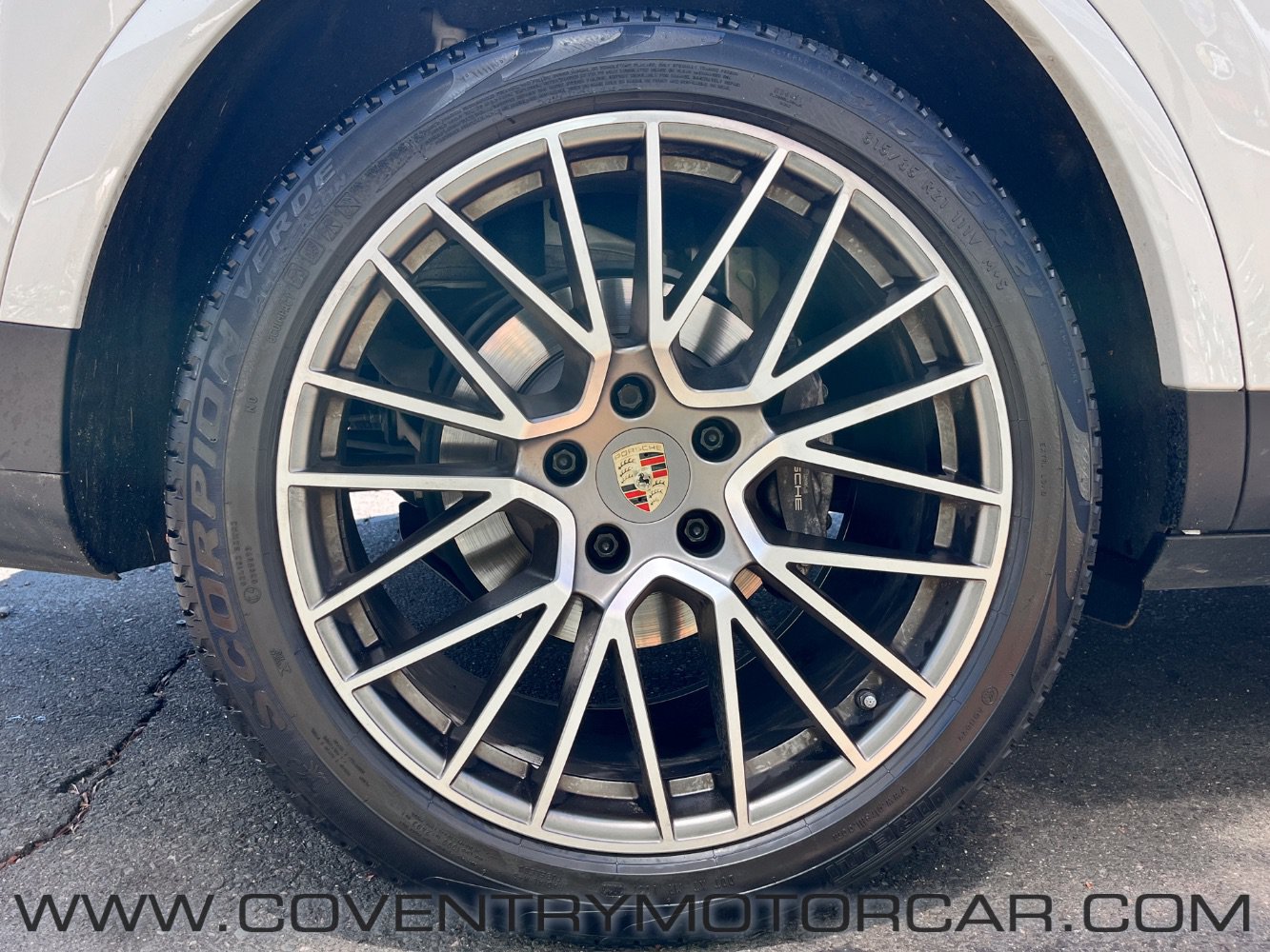 Used 2023 Porsche Cayenne Platinum Edition AWD/4WD image 10