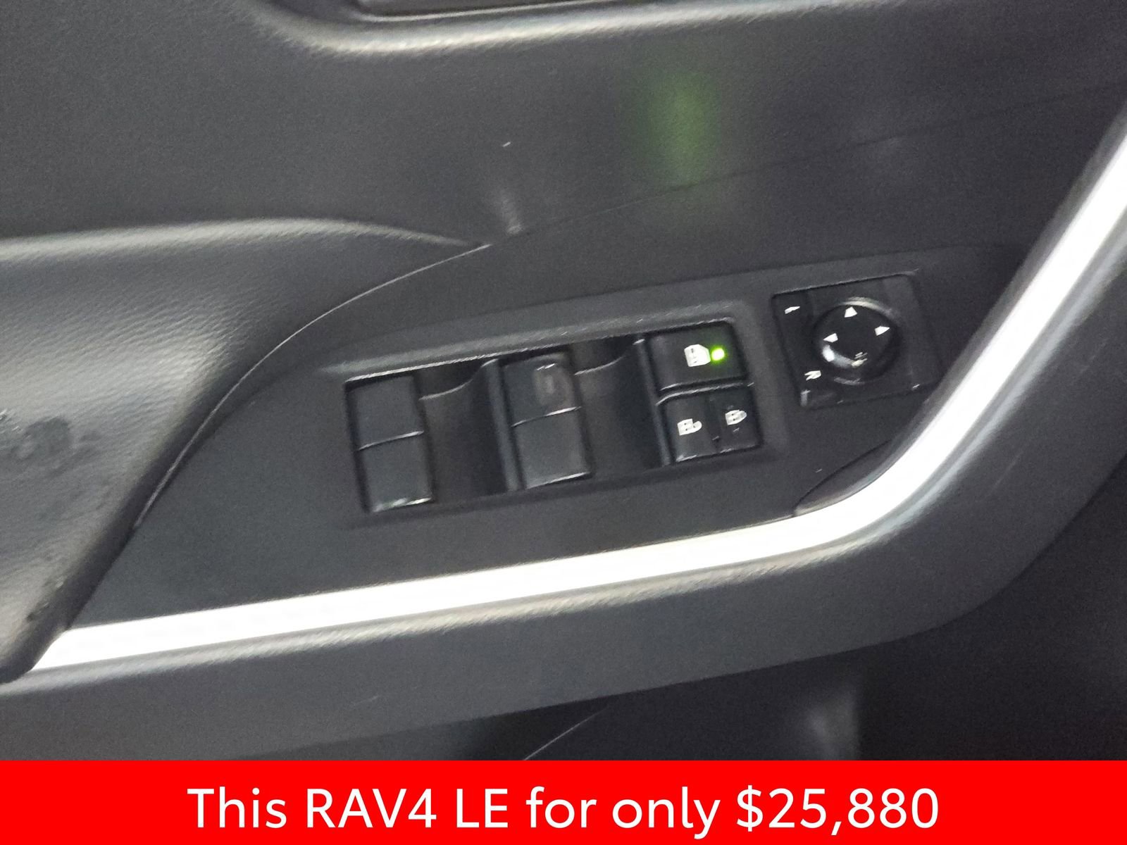 Used 2024 Toyota RAV4 LE image 33