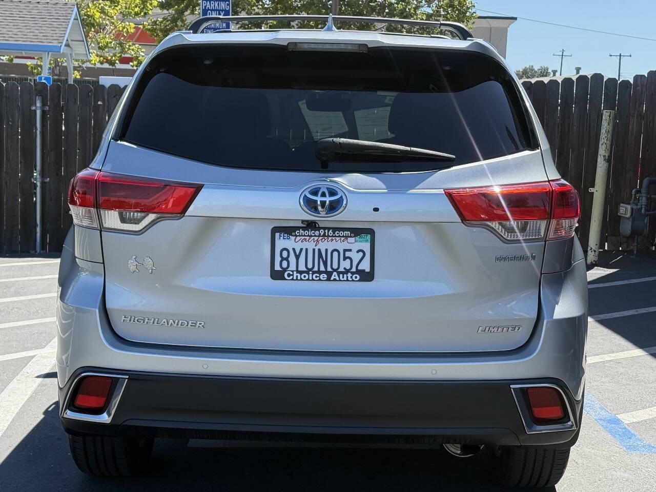 Used 2017 Toyota Highlander Limited Platinum AWD/4WD image 5