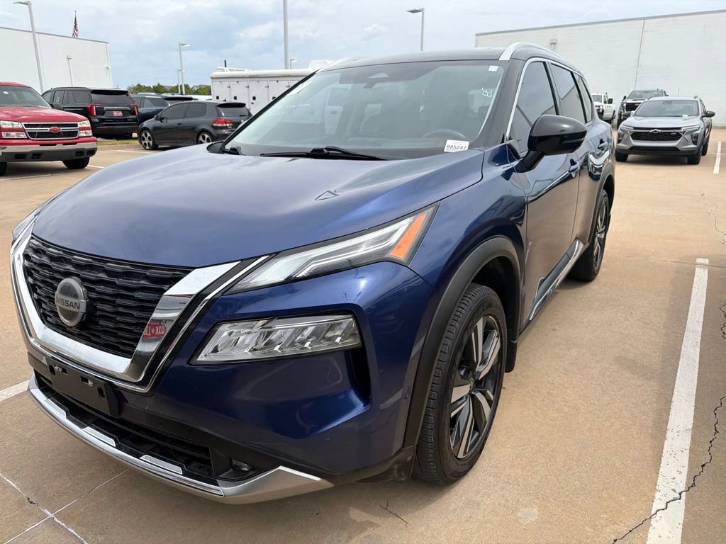 Used 2021 Nissan Rogue Platinum FWD image 1