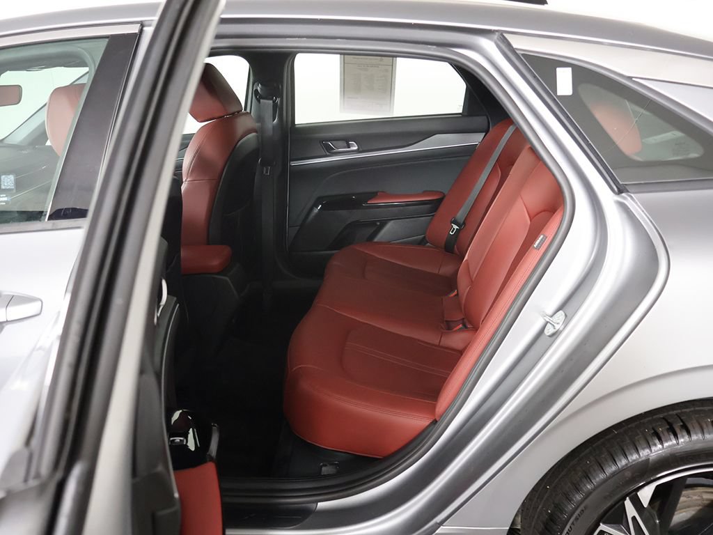 Used 2025 Kia K5 GT-Line w/ GT-Line Premium Package FWD image 31