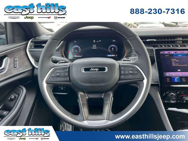 Certified 2024 Jeep Grand Cherokee Limited w/ Black Appearance Package image 18