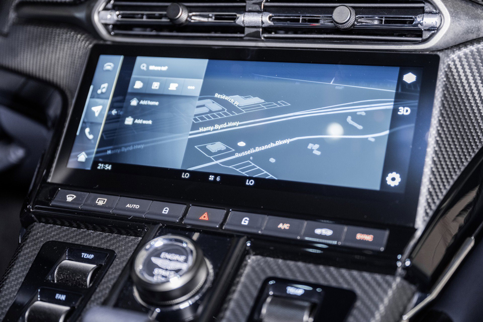 Used 2025 Aston Martin V8 Vantage Coupe image 10