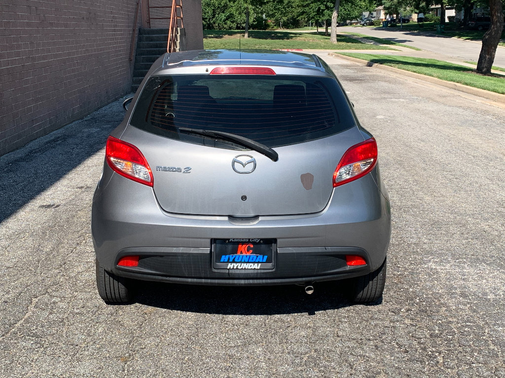 Used 2014 MAZDA MAZDA2 Sport FWD image 4