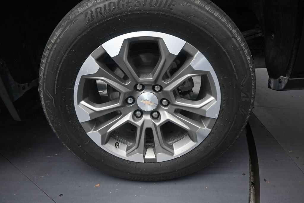 Used 2023 Chevrolet Silverado 1500 High Country w/ Technology Package RWD image 10