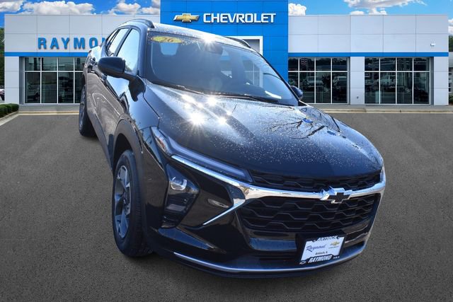 New 2026 Chevrolet Trax LT w/ Sunroof Package image 10