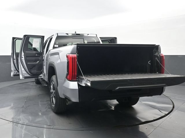 Used 2025 Toyota Tundra SR5 AWD/4WD image 34
