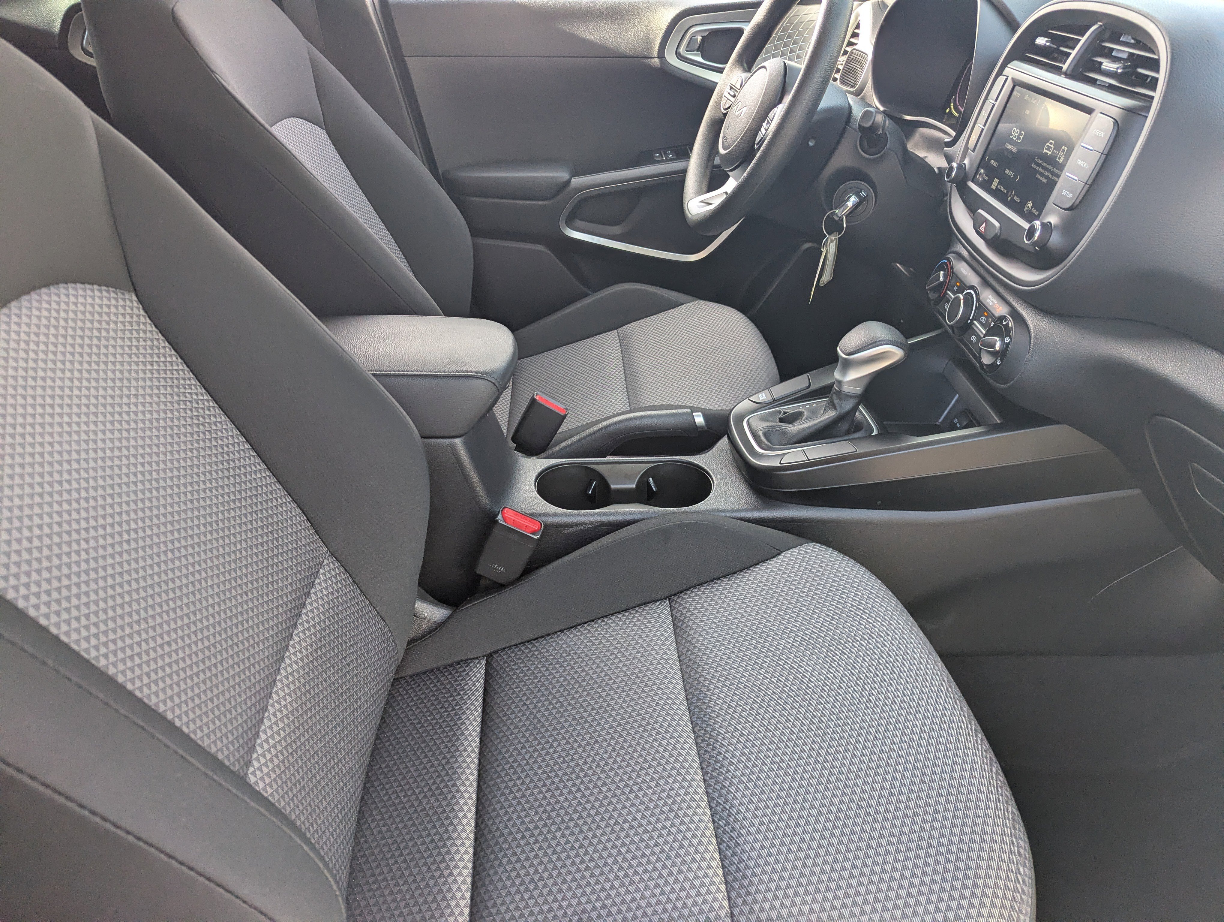 Certified 2025 Kia Soul LX image 9