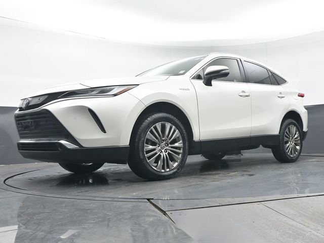 Certified 2021 Toyota Venza XLE image 34