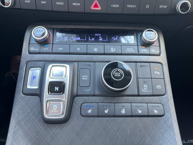 Used 2024 Hyundai Palisade Limited FWD image 17