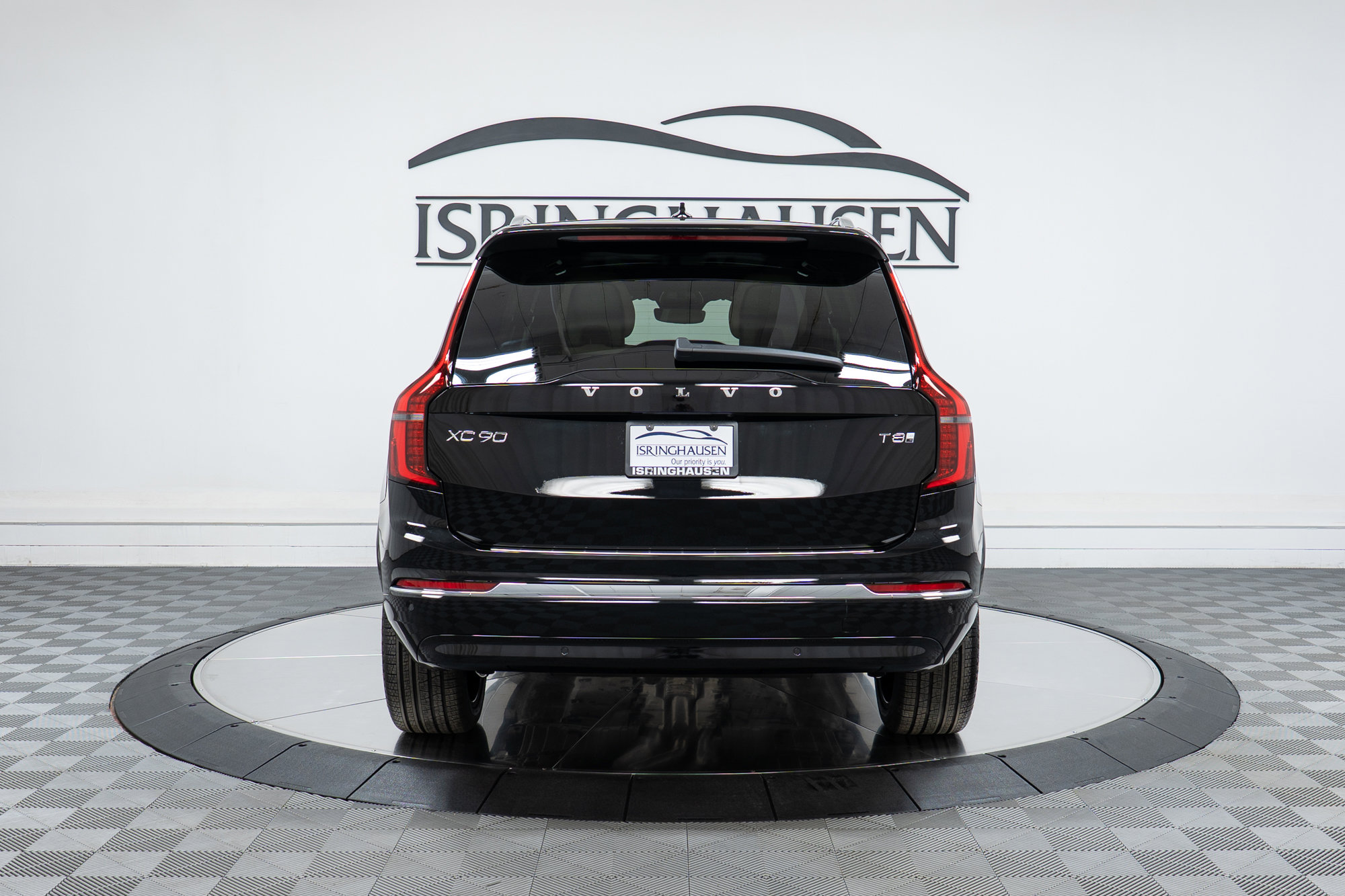 New 2026 Volvo XC90 T8 Plus w/ Protection Package Premier image 6