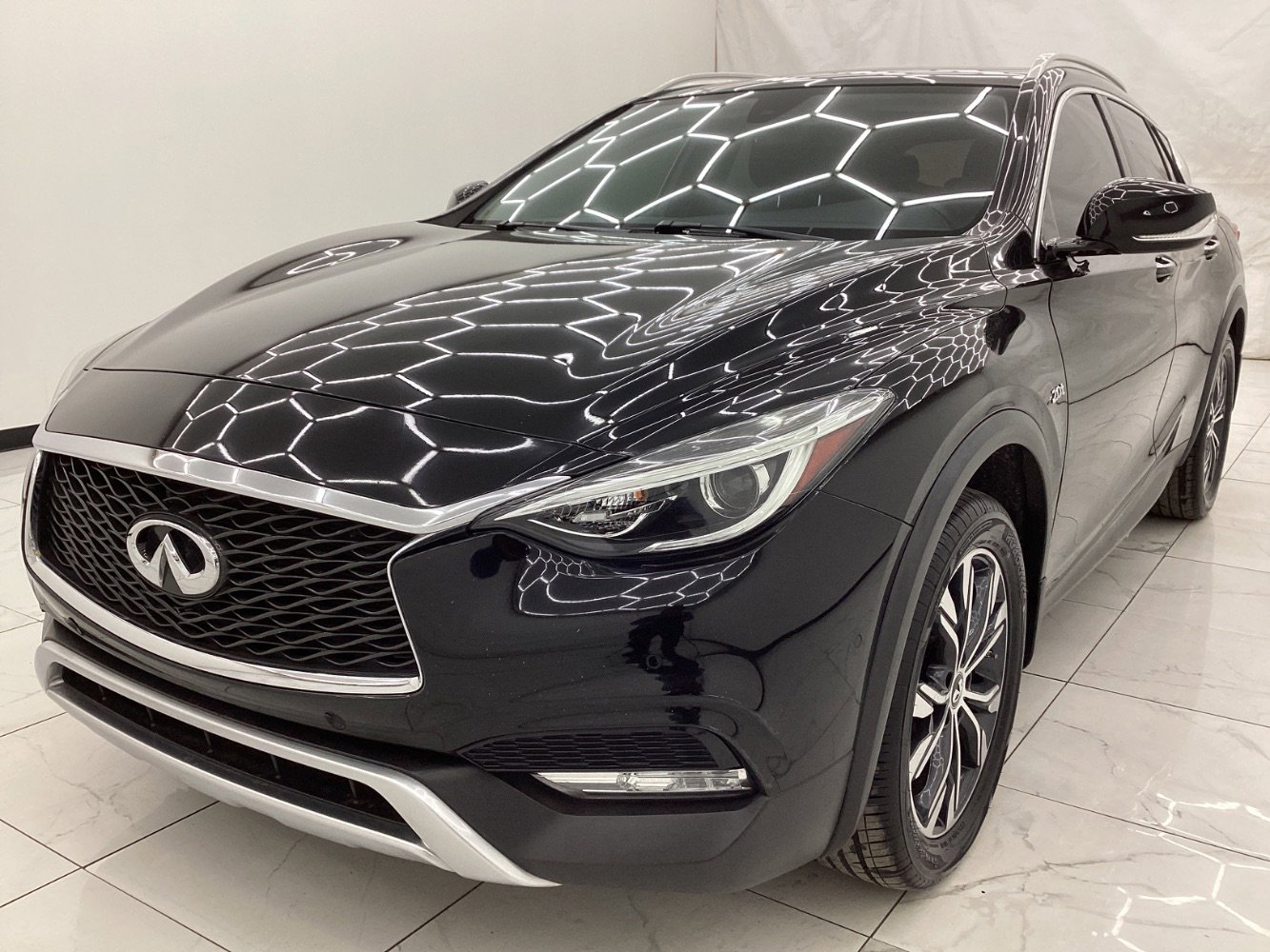 Used 2018 INFINITI QX30 Premium w/ Navigation Package