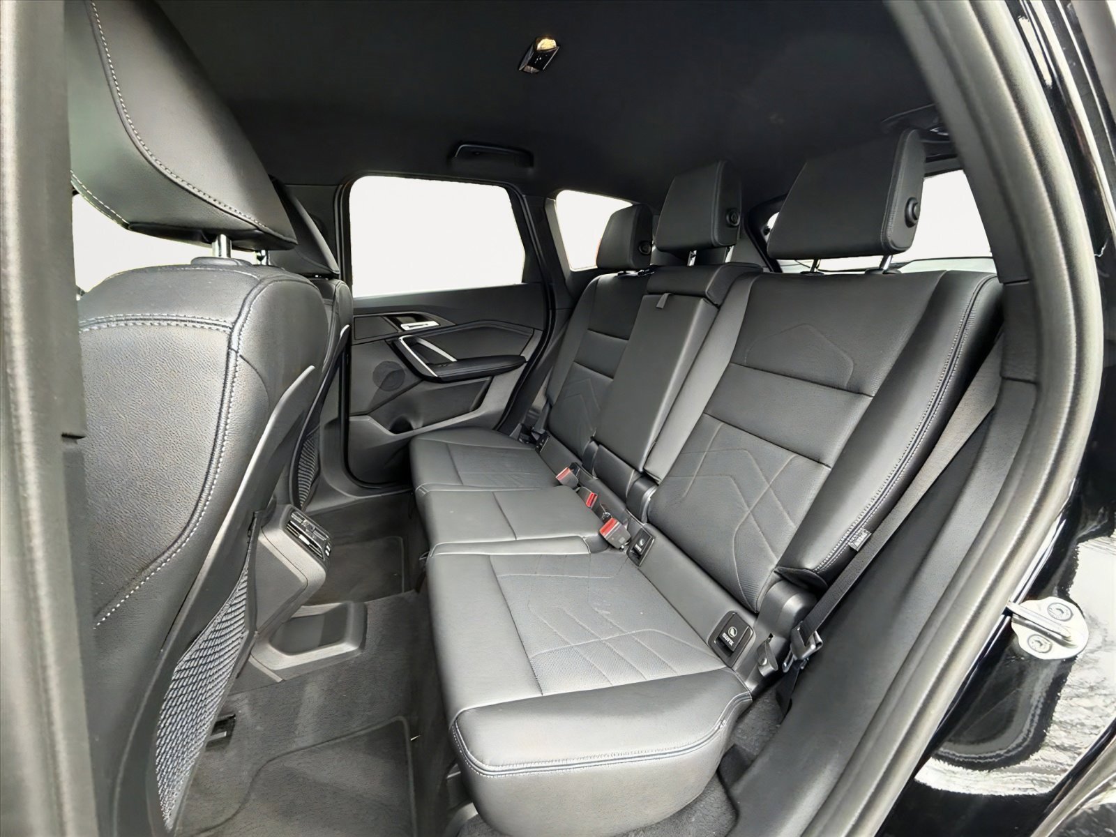 Used 2023 BMW X1 xDrive28i image 16