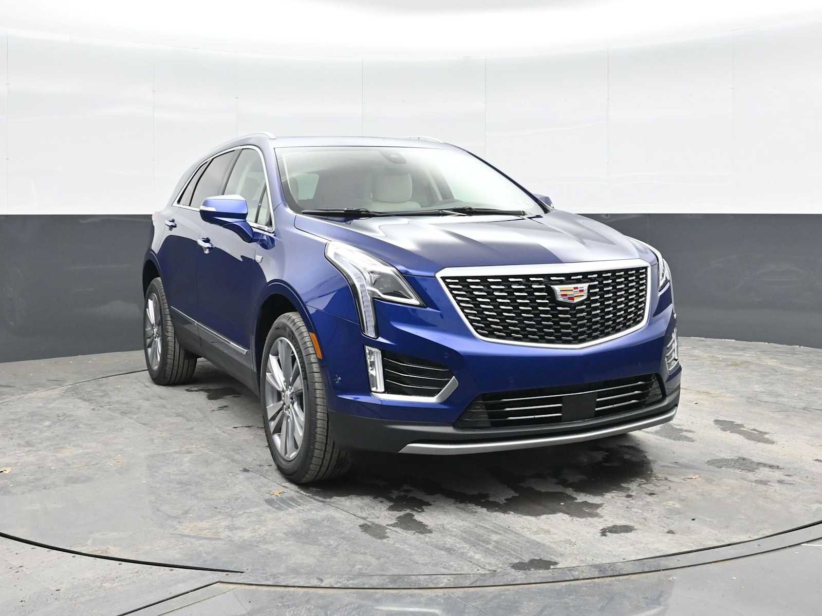 New 2025 Cadillac XT5 Premium Luxury w/ Technology Package image 5