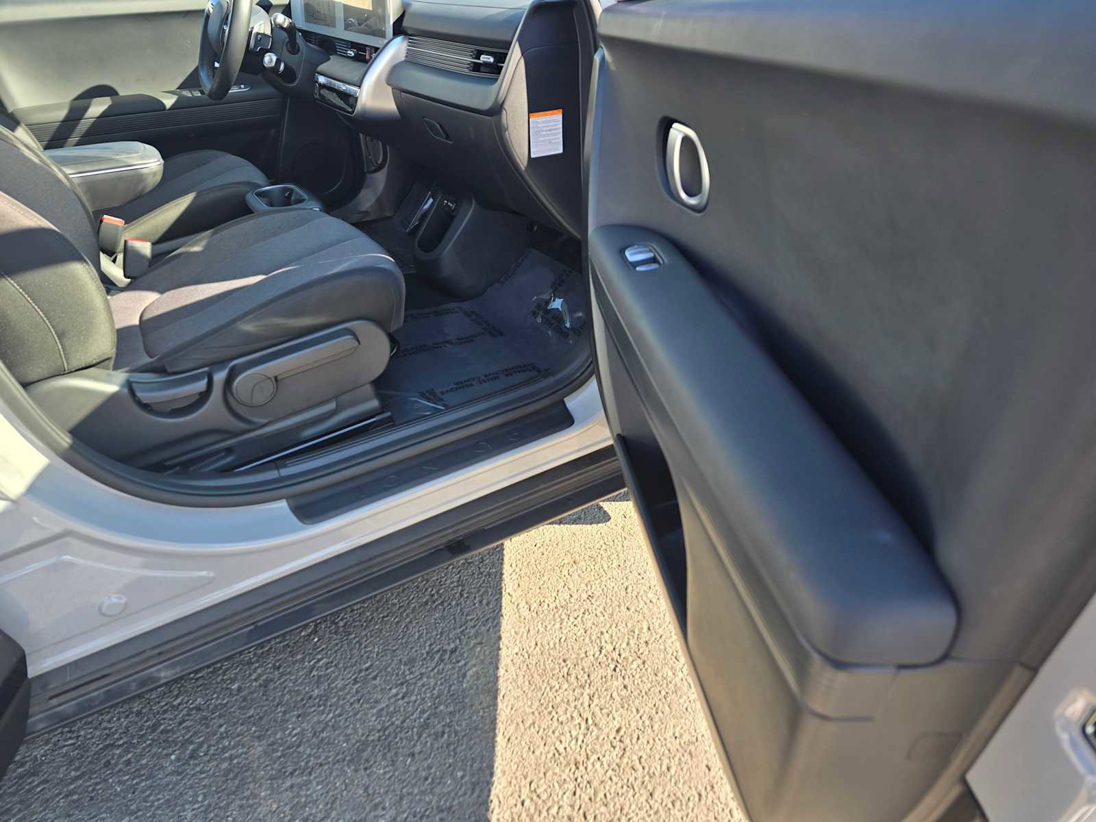 Used 2024 Hyundai Ioniq 5 SE image 10