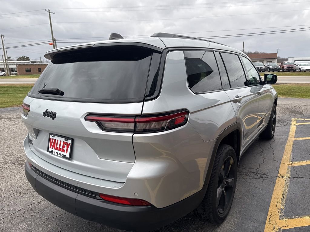 Used 2024 Jeep Grand Cherokee L Altitude image 15