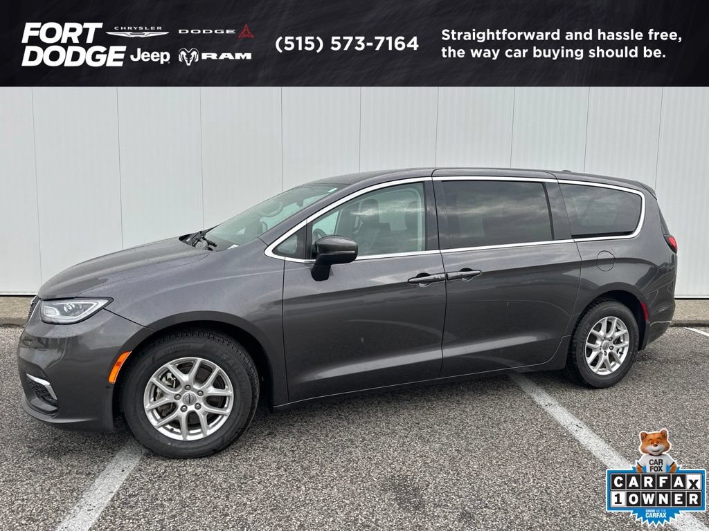 Used 2023 Chrysler Pacifica Touring-L