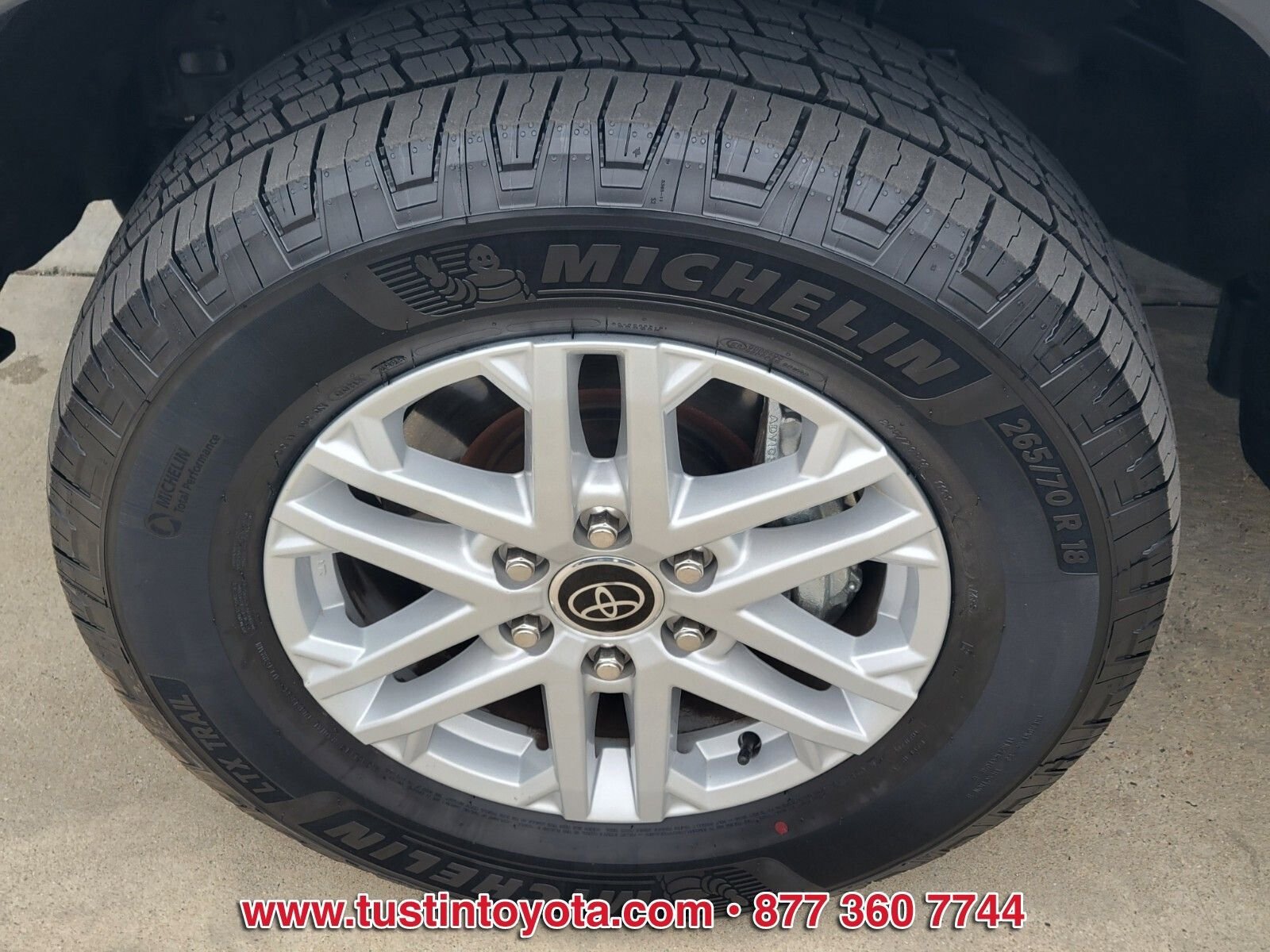 Used 2024 Toyota Tundra SR5 w/ SR5 Premium Package AWD/4WD image 9