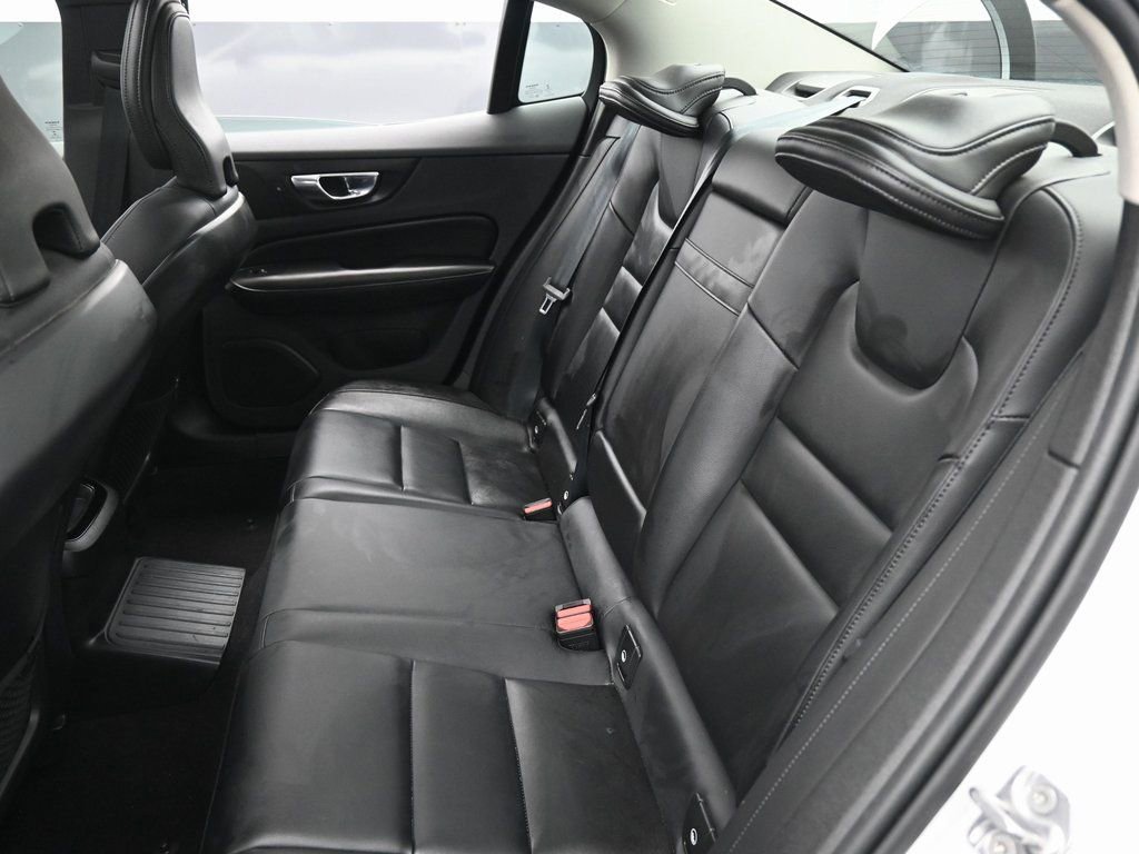 Used 2022 Volvo S60 T8 Inscription image 27