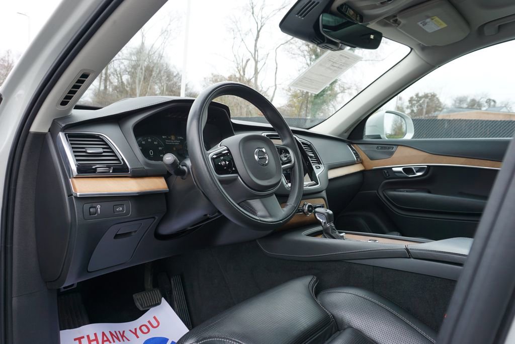 Used 2020 Volvo XC90 T6 Inscription w/ Protection Package image 10