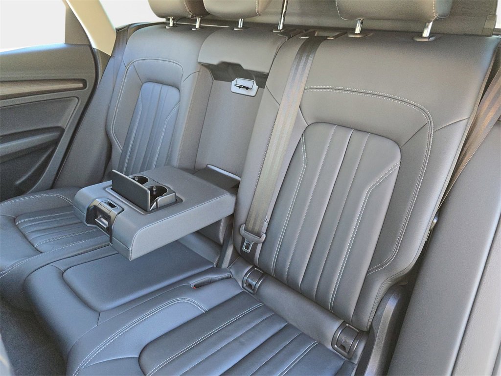 Used 2023 Audi Q5 2.0T Premium w/ Convenience Package image 18