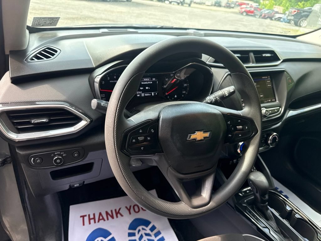 Used 2023 Chevrolet TrailBlazer LT AWD/4WD image 14