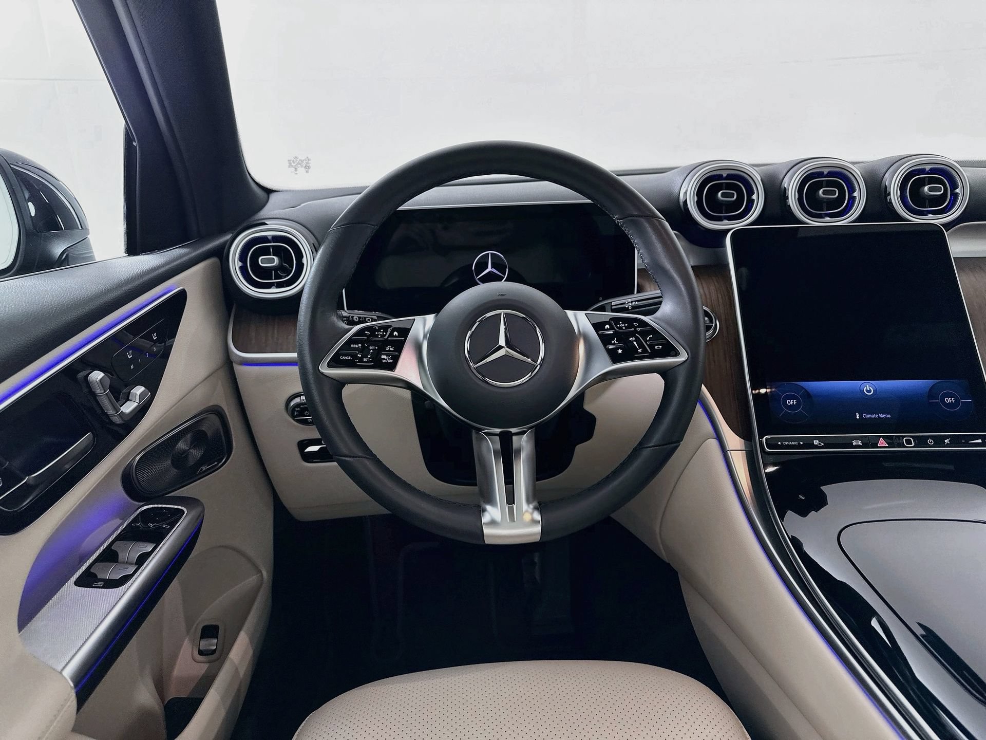 Certified 2026 Mercedes-Benz GLC 300 image 25