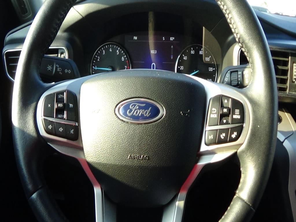 Used 2024 Ford Explorer XLT w/ Equipment Group 202A image 23
