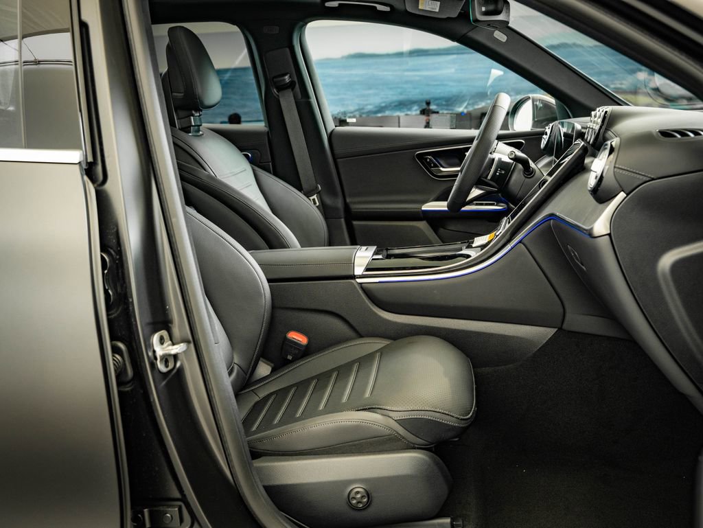 New 2026 Mercedes-Benz GLC 300 4MATIC image 25