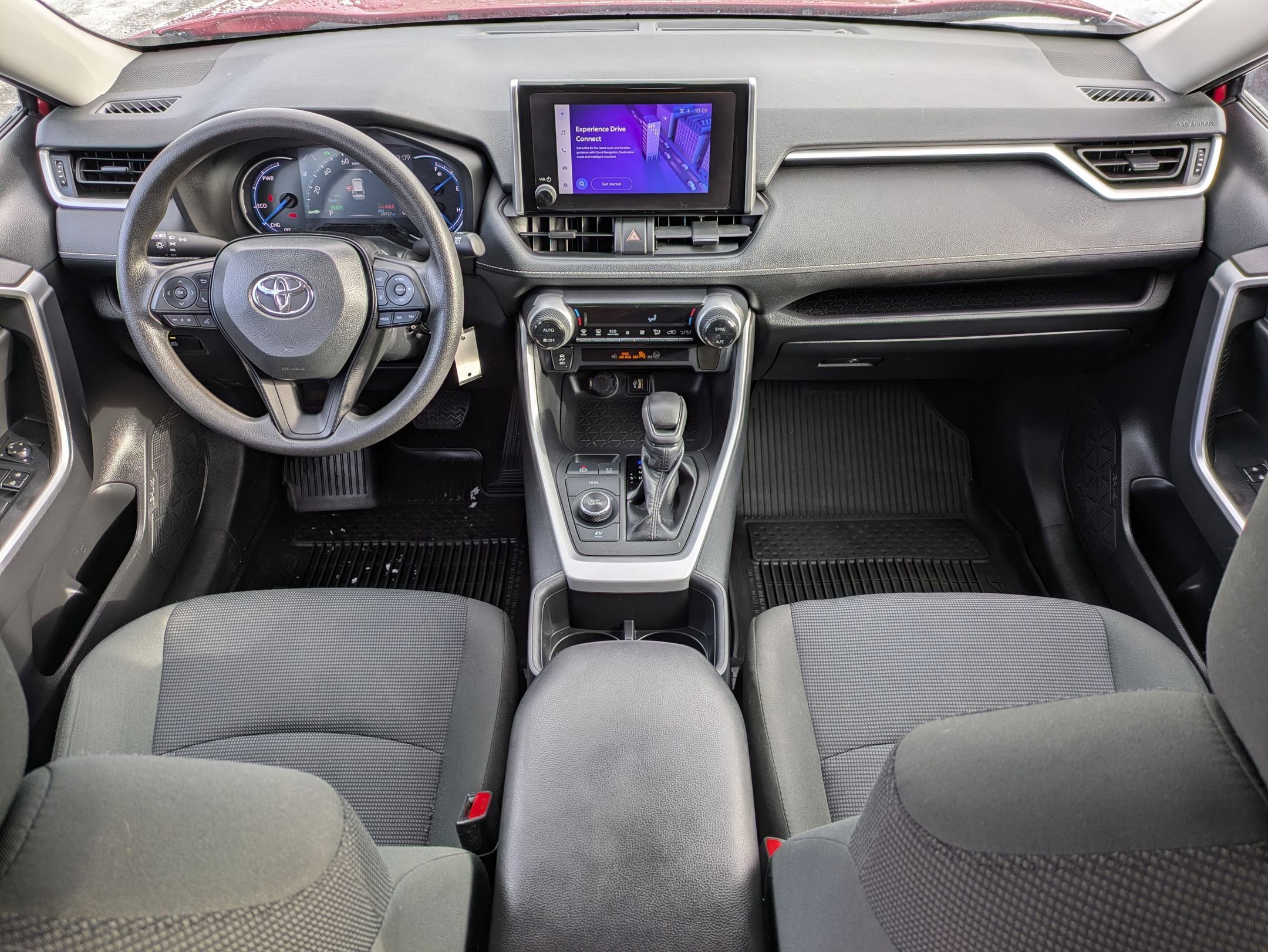 Used 2024 Toyota RAV4 LE image 15