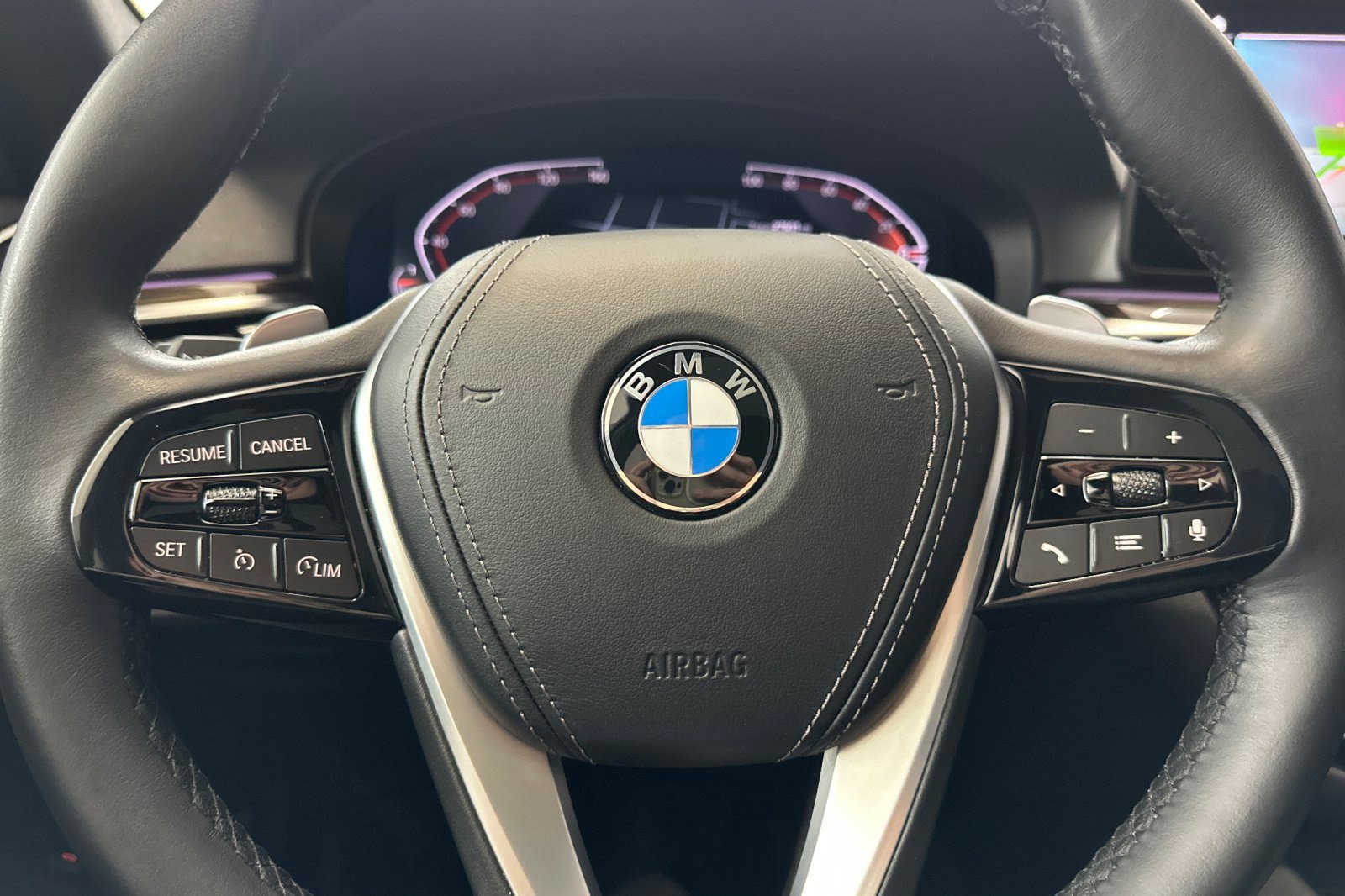 Certified 2023 BMW 540i w/ Premium Package RWD image 16