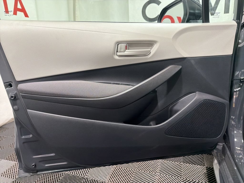 Used 2026 Toyota Corolla LE FWD image 21