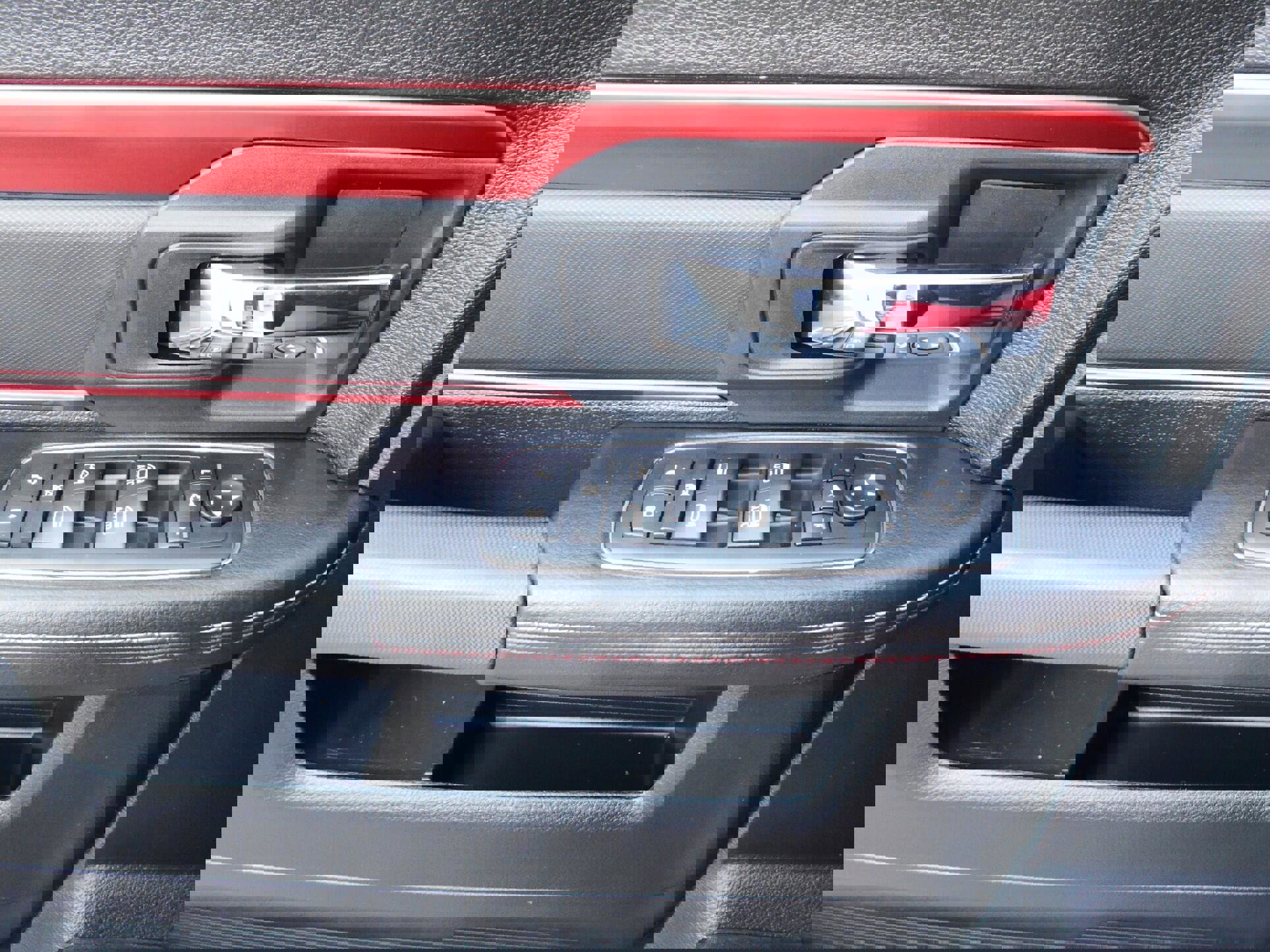 Certified 2016 RAM 1500 Rebel w/ Luxury Group image 18