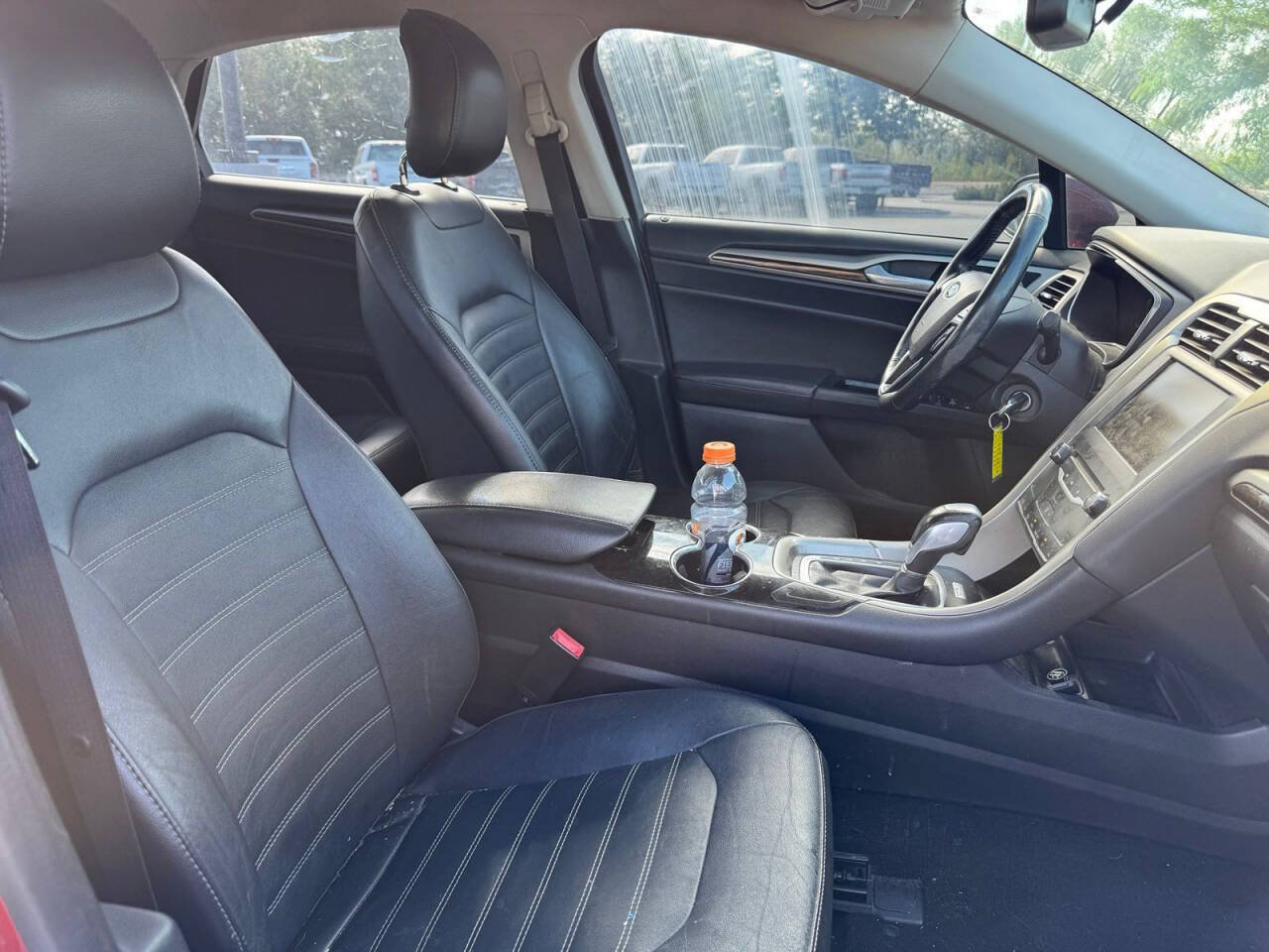Used 2014 Ford Fusion SE w/ Equipment Group 202A FWD image 16